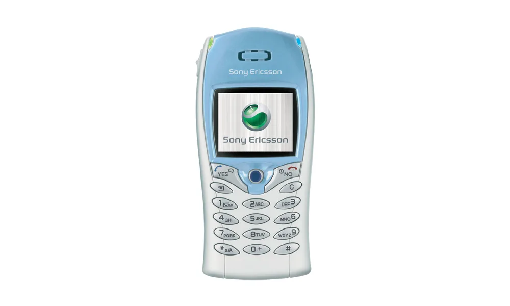 Découvrez le Sony Ericsson T68i, le téléphone portable qui a marqué un changement d'époque.