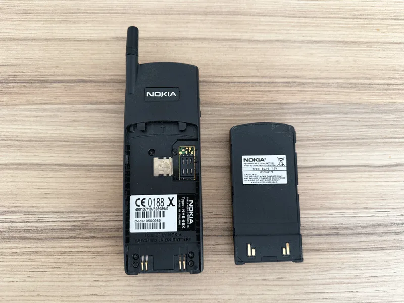nokia 8110 back