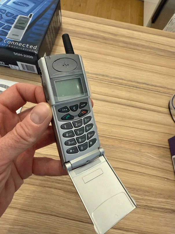 Le clapet ouvert du Samsung SGH-2200